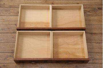 和製ヴィンテージ　国産　華やかさを演出する彫り装飾が魅力的なキャビネット(収納棚、戸棚、食器棚、ビンテージ)(R-051243)