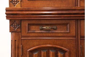和製ヴィンテージ　国産　華やかさを演出する彫り装飾が魅力的なキャビネット(収納棚、戸棚、食器棚、ビンテージ)(R-051243)