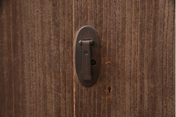 アンティーク家具　昭和初期　渋り色合いが魅力的な総桐材製の時代箪笥ローボード(サイドボード、リビングボード、桐箪笥、桐たんす)(R-051244)
