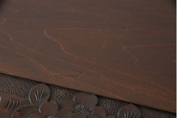 中古　美品　伝統工芸　軽井沢彫り　満開に咲き誇る桜の彫りが華やかなチェスト(引き出し、箪笥、タンス)(R-051259)