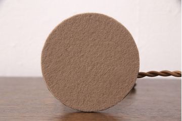 中古　可憐な佇まいがお洒落な空間づくりに活躍するテーブルランプ(テーブルスタンド、照明、スタンドライト)(R-051269)