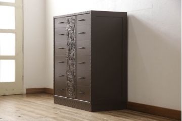 ビンテージ家具　京都産　神戸洋家具　ペイント仕上げ　連なった彫が見事!まるで美術品のようなチェスト(引き出し、衣装タンス、ヴィンテージ)(R-051272)