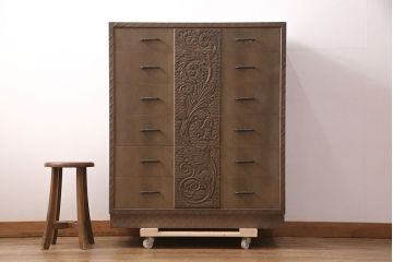 ビンテージ家具　京都産　神戸洋家具　ペイント仕上げ限定　連なった彫が見事!まるで美術品のようなチェスト(引き出し、衣装タンス、ヴィンテージ)(R-051273)