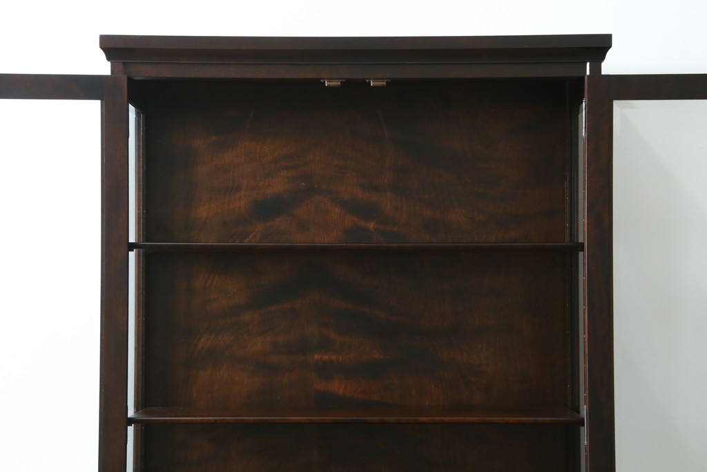 中古　希少な廃盤品!!　北海道民芸家具　OM158　落ち着きのある上品な空間づくりにおすすめの飾り棚　(R-051274)