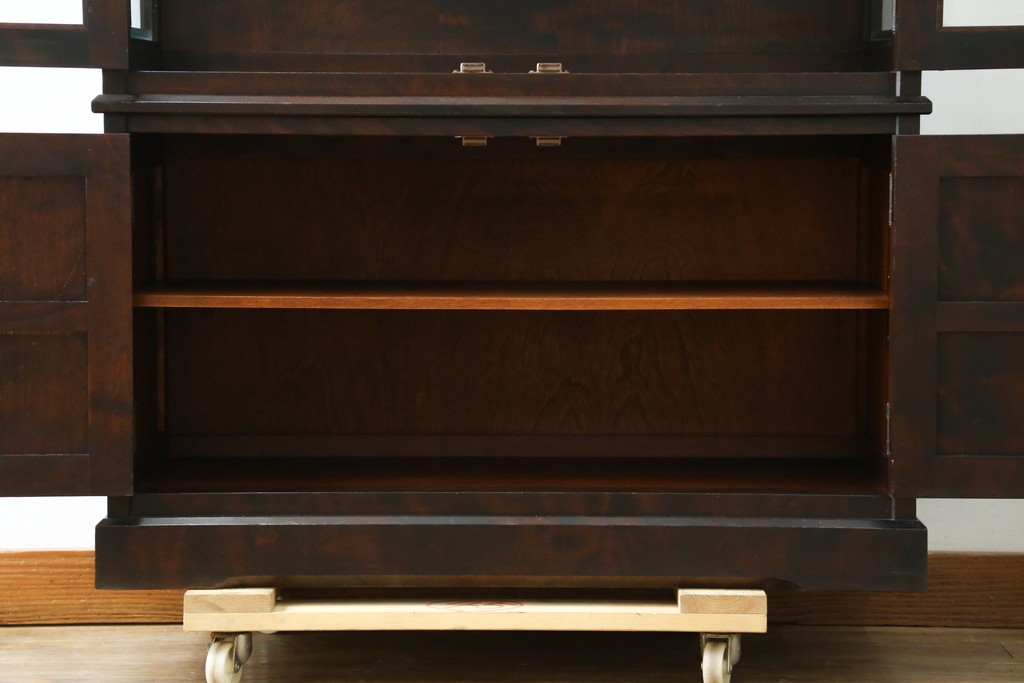 中古　希少な廃盤品!!　北海道民芸家具　OM158　落ち着きのある上品な空間づくりにおすすめの飾り棚　(R-051274)