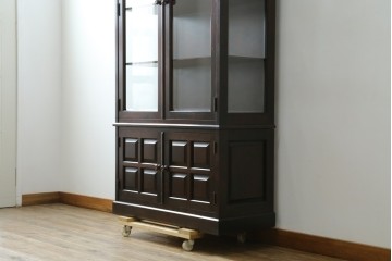 中古　希少な廃盤品!!　北海道民芸家具　OM158　落ち着きのある上品な空間づくりにおすすめの飾り棚　(R-051274)