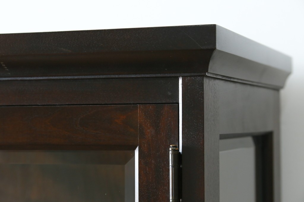 中古　希少な廃盤品!!　北海道民芸家具　OM158　落ち着きのある上品な空間づくりにおすすめの飾り棚　(R-051274)