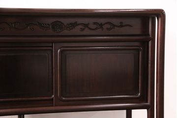 中古　美品　国産指物家具　漆塗りが美しい総シタン材製の飾り棚(茶棚、収納棚、戸棚)(R-051275)