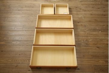 中古　横浜クラシック家具　ダニエル(Daniel)　アーリーアメリカン　気品漂うライティングビューロー(ワークデスク、机、在宅ワーク、在宅用チェスト)(R-051279)