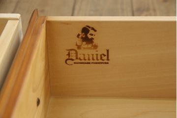 中古　横浜クラシック家具　ダニエル(Daniel)　アーリーアメリカン　気品漂うライティングビューロー(ワークデスク、机、在宅ワーク、在宅用チェスト)(R-051279)