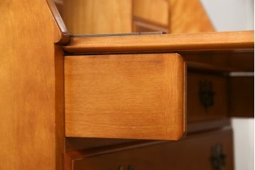 中古　横浜クラシック家具　ダニエル(Daniel)　アーリーアメリカン　気品漂うライティングビューロー(ワークデスク、机、在宅ワーク、在宅用チェスト)(R-051279)