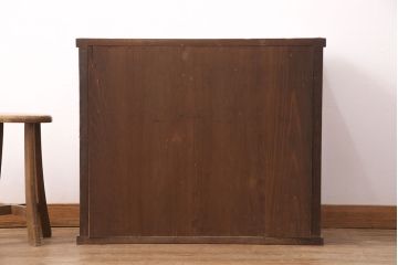 アンティーク家具　昭和初期　前面ケヤキ材　木の温もりそのままに、和の趣あふれる収納棚(関東水屋箪笥、戸棚、サイドキャビネット、サイドボード)(R-051281)