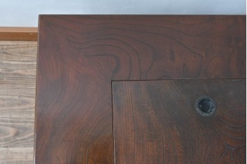 中古　民芸家具　美しい杢目と上品な金具が魅力の角火鉢(関西火鉢)(R-051284)