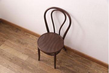 中古　美品　IDC大塚家具取扱い　秋田木工 お洒落な空間づくりに活躍するベントウッドチェア(バルーンバック、ダイニングチェア、イス)(R-051287)