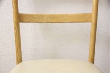 中古　Cassina(カッシーナ)　GIO PONTI(ジオ・ポンティ)　646　本革　アッシュ材　ナチュラルテイストの空間づくりにおすすめのアームレスチェア(椅子、ダイニングチェア)(R-051288)