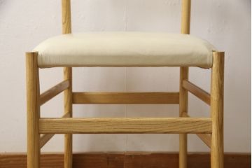 中古　Cassina(カッシーナ)　GIO PONTI(ジオ・ポンティ)　646　本革　アッシュ材　ナチュラルテイストの空間づくりにおすすめのアームレスチェア(椅子、ダイニングチェア)(R-051288)