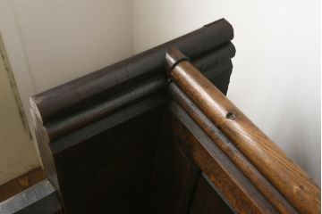 イギリスアンティーク　オーク材　使い込まれた風合いが味わい深いチャーチベンチ(長椅子、木製ベンチ)(R-051299)
