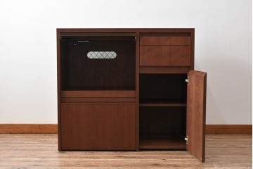 中古　美品　リアルスタイル製(Real Style)　ウォールナット材　シンプルで取り入れやすいキッチンカウンターボード(収納棚、戸棚)(R-051306)