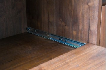 中古　美品　リアルスタイル製(Real Style)　ウォールナット材　シンプルで取り入れやすいキッチンカウンターボード(収納棚、戸棚)(R-051306)