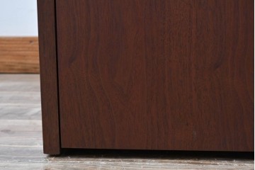 中古　美品　リアルスタイル製(Real Style)　ウォールナット材　シンプルで取り入れやすいキッチンカウンターボード(収納棚、戸棚)(R-051306)