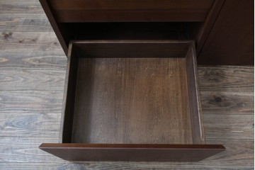 中古　美品　リアルスタイル製(Real Style)　ウォールナット材　シンプルで取り入れやすいキッチンカウンターボード(収納棚、戸棚)(R-051306)