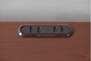 中古　美品　リアルスタイル製(Real Style)　ウォールナット材　シンプルで取り入れやすいキッチンカウンターボード(収納棚、戸棚)(R-051306)