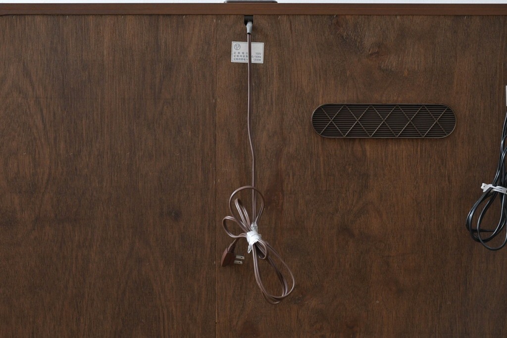 中古　美品　リアルスタイル製(Real Style)　ウォールナット材　シンプルで取り入れやすいキッチンカウンターボード(収納棚、戸棚)(R-051306)