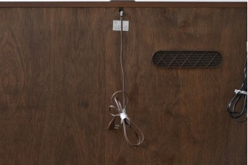 中古　美品　リアルスタイル製(Real Style)　ウォールナット材　シンプルで取り入れやすいキッチンカウンターボード(収納棚、戸棚)(R-051306)