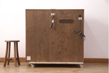 中古　美品　リアルスタイル製(Real Style)　ウォールナット材　シンプルで取り入れやすいキッチンカウンターボード(収納棚、戸棚)(R-051306)