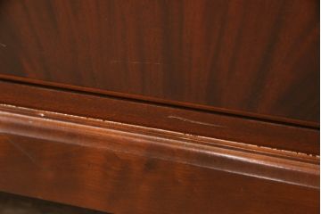 イギリスアンティーク　マホガニー材　高級感のある佇まいが魅力のレザートップのビューローブックケース(本箱、キャビネット、ワークデスク、在宅ワーク、在宅用)(R-051309)