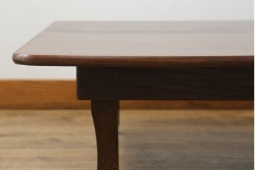 和製アンティーク　天板ケヤキ材　赤みがかった色合いが温かい空間を演出する大振りな角型ちゃぶ台(ローテーブル、座卓)(R-051327)