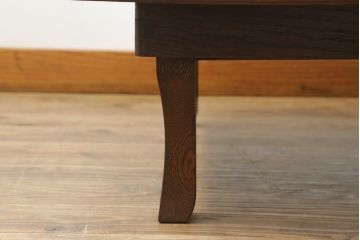 和製アンティーク　天板ケヤキ材　赤みがかった色合いが温かい空間を演出する大振りな角型ちゃぶ台(ローテーブル、座卓)(R-051327)