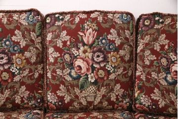 中古　美品　ERCOL(アーコール)　優雅でクラシカルな雰囲気を高める3人掛けソファ(アームソファ、3Pソファ、三人掛け)(R-051333)