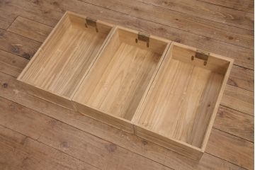 アンティーク家具　昭和初期　素朴な木の風合いで優しい雰囲気を醸しだす桐箪笥ローボード(リビングボード、収納棚、テレビ台、テレビボード、桐たんす)(R-051339)