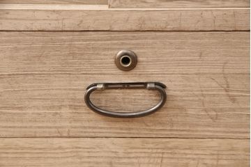 アンティーク家具　昭和初期　明るい色味で上品な雰囲気を醸しだす桐箪笥ローボード(リビングボード、収納棚、テレビ台、テレビボード、桐たんす)(R-051340)