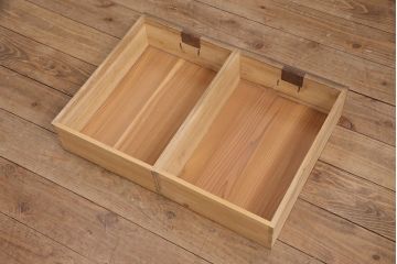 アンティーク家具　昭和初期　経年を感じさせる味わいのある木肌が魅力の桐箪笥ローボード(リビングボード、収納棚、テレビ台、テレビボード、桐たんす)(R-051343)