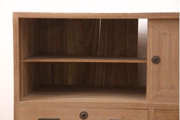 アンティーク家具　厚手桐材　上手物!銅金具が上品な趣を漂わせる桐箪笥ローボード(リビングボード、収納棚、テレビ台、テレビボード、桐たんす)(R-051344)