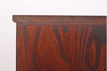 中古　美品　岩谷堂箪笥　菊幸作　当店リメイク(ヒノキ天板・台輪付き)　前面の木目が存在感を放つ衣装盆付きサイドチェスト(引き出し、着物箪笥、収納棚、サイドボード)(R-051356)