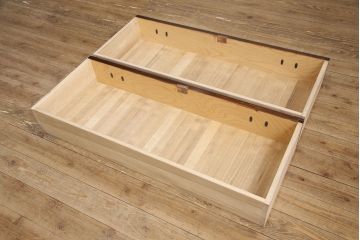 中古　美品　岩谷堂箪笥　菊幸作　ヒノキ天板付き　和の趣あふれるローボード(テレビボード、テレビ台、リビングボード、ローチェスト、引き出し)(R-051357)
