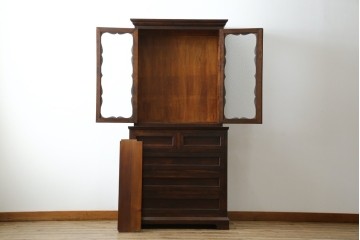 和製ヴィンテージ　国産職人手作り　手造り民芸家具　ガラス扉のデザインがおしゃれなキャビネット　(R-051362)