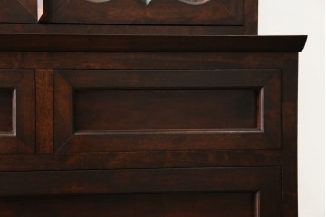 和製ヴィンテージ　国産職人手作り　手造り民芸家具　ガラス扉のデザインがおしゃれなキャビネット　(R-051362)