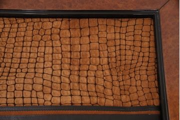 中古　GUCCI(グッチ)　Formitalia(フォルミタリア)　希少品!エレガントな雰囲気を醸し出すセンターテーブル(ローテーブル、机)(定価約80万円)(R-051363)