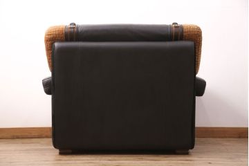 中古　GUCCI(グッチ)　Formitalia(フォルミタリア)　希少品!エレガントな雰囲気を醸し出す本革製のソファ(1人掛け、アームチェア)(定価約90万円)(R-051364)