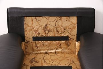 中古　GUCCI(グッチ)　Formitalia(フォルミタリア)　希少品!エレガントな雰囲気を醸し出す本革製のソファ(1人掛け、アームチェア)(定価約90万円)(R-051364)