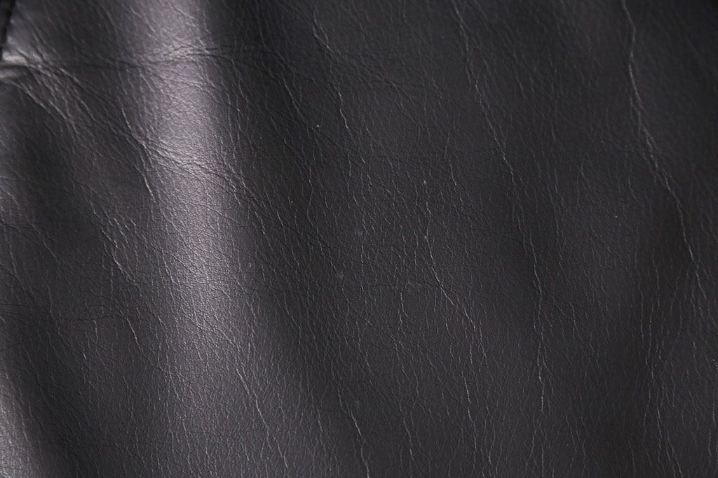 中古 GUCCI(グッチ) Formitalia(フォルミタリア) 希少品!エレガントな雰囲気を醸し出す本革ソファ(二人掛け、アームソファ)(定価約240万円)(R-051368)