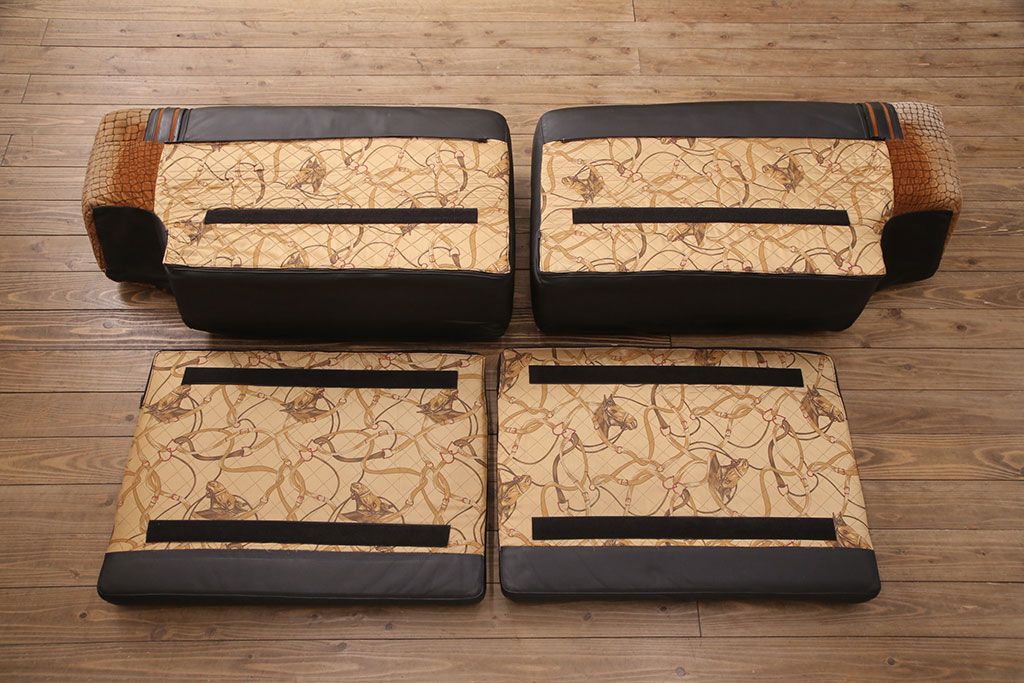 中古 GUCCI(グッチ) Formitalia(フォルミタリア) 希少品!エレガントな雰囲気を醸し出す本革ソファ(二人掛け、アームソファ)(定価約240万円)(R-051368)