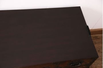 中古　極美品　民芸家具　熊野洞　木地呂塗り　立派な金具と欅の杢目が荘厳な雰囲気を醸し出す仙台箪笥(整理箪笥、衣装箪笥、重ね箪笥)(定価約130万円)(R-051374)