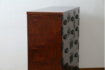 中古　美品　岩谷堂箪笥　上質な和の空間づくりに活躍する衣装箪笥　(R-051382)