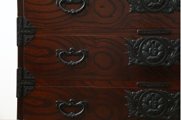 中古　美品　岩谷堂箪笥　上質な和の空間づくりに活躍する衣装箪笥　(R-051382)