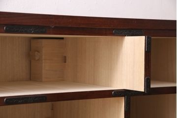 中古　美品　岩谷堂箪笥　上質な和の空間づくりに活躍する衣装箪笥(整理箪笥、収納箪笥、和タンス、引き出し)(R-051382)